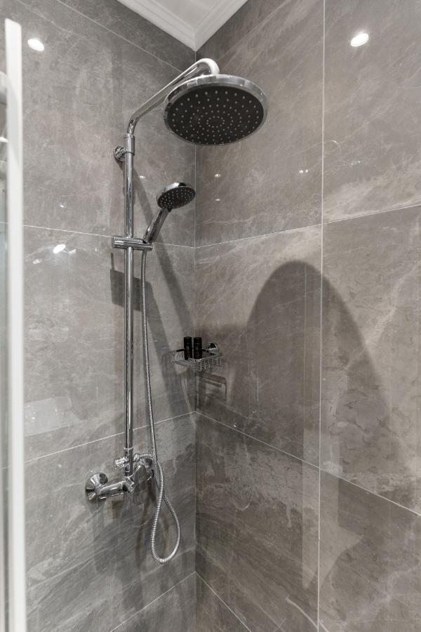 Cosy 2Br Apartment Next To Bars & Restaurants Atene Esterno foto